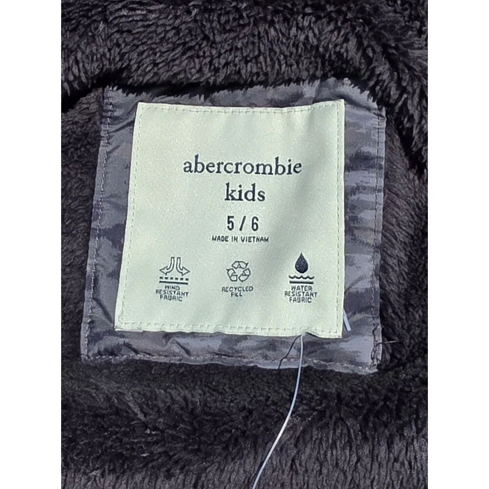 Abercrombie Kids Gray Camo Puffer Fleece Lined Vest Size 5/6 NWT